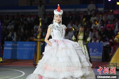 甘肅肅北 村ba 球王爭霸賽展蒙古族服飾之美